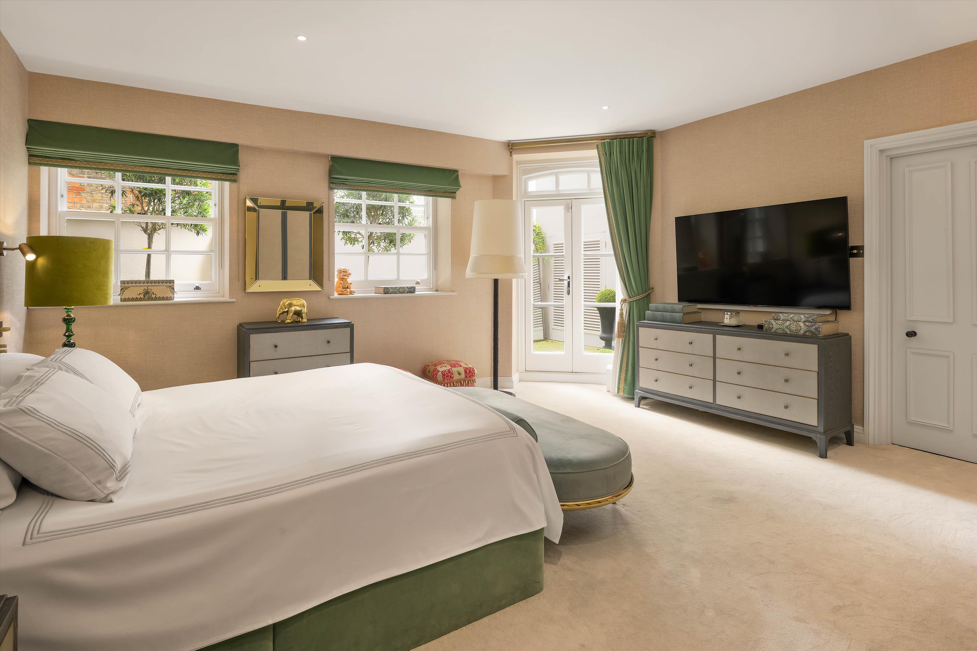 Cadogan Square, Knightsbridge, London SW1X