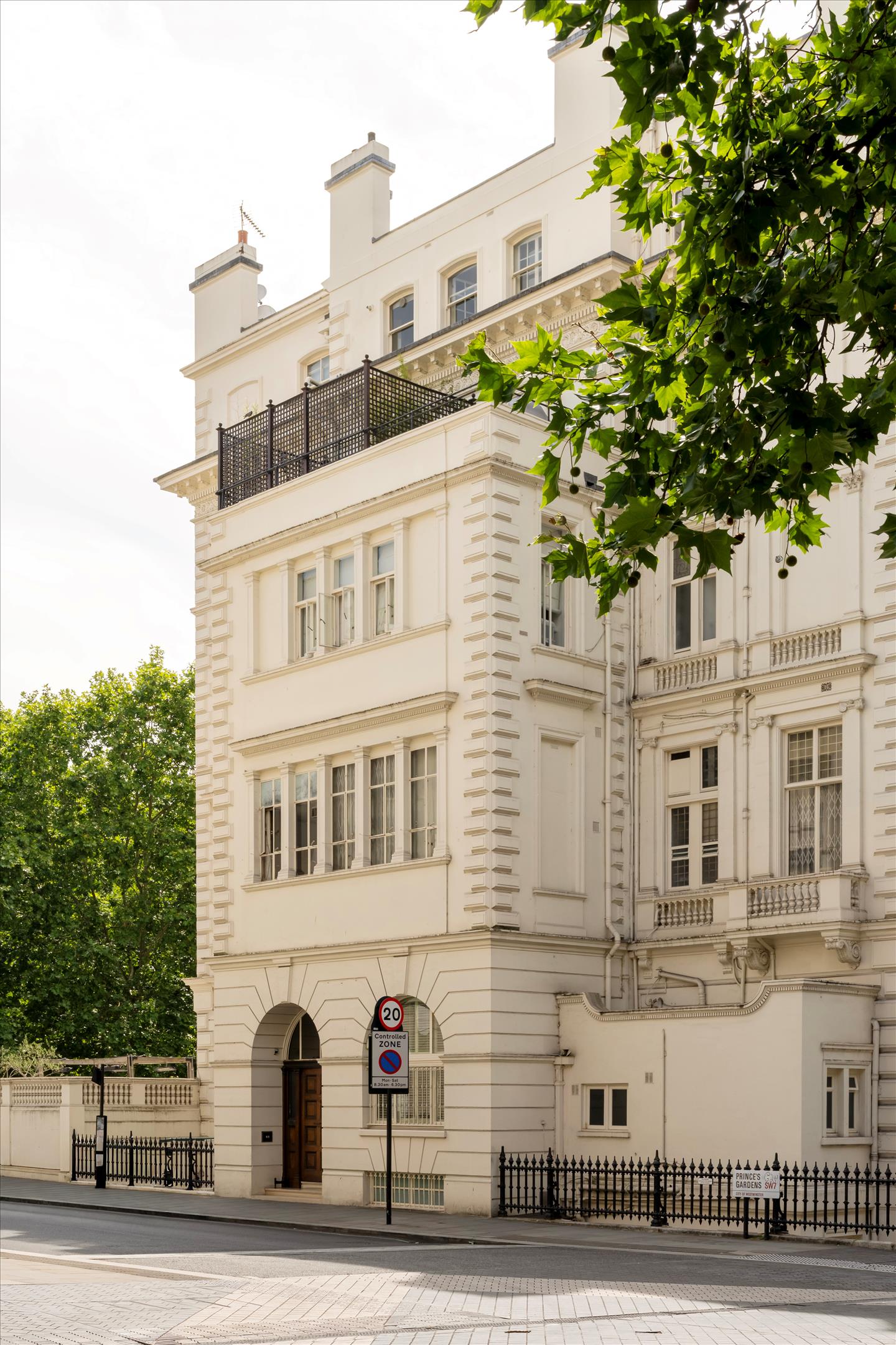 Princes Gate, Exhibition Road, London SW7