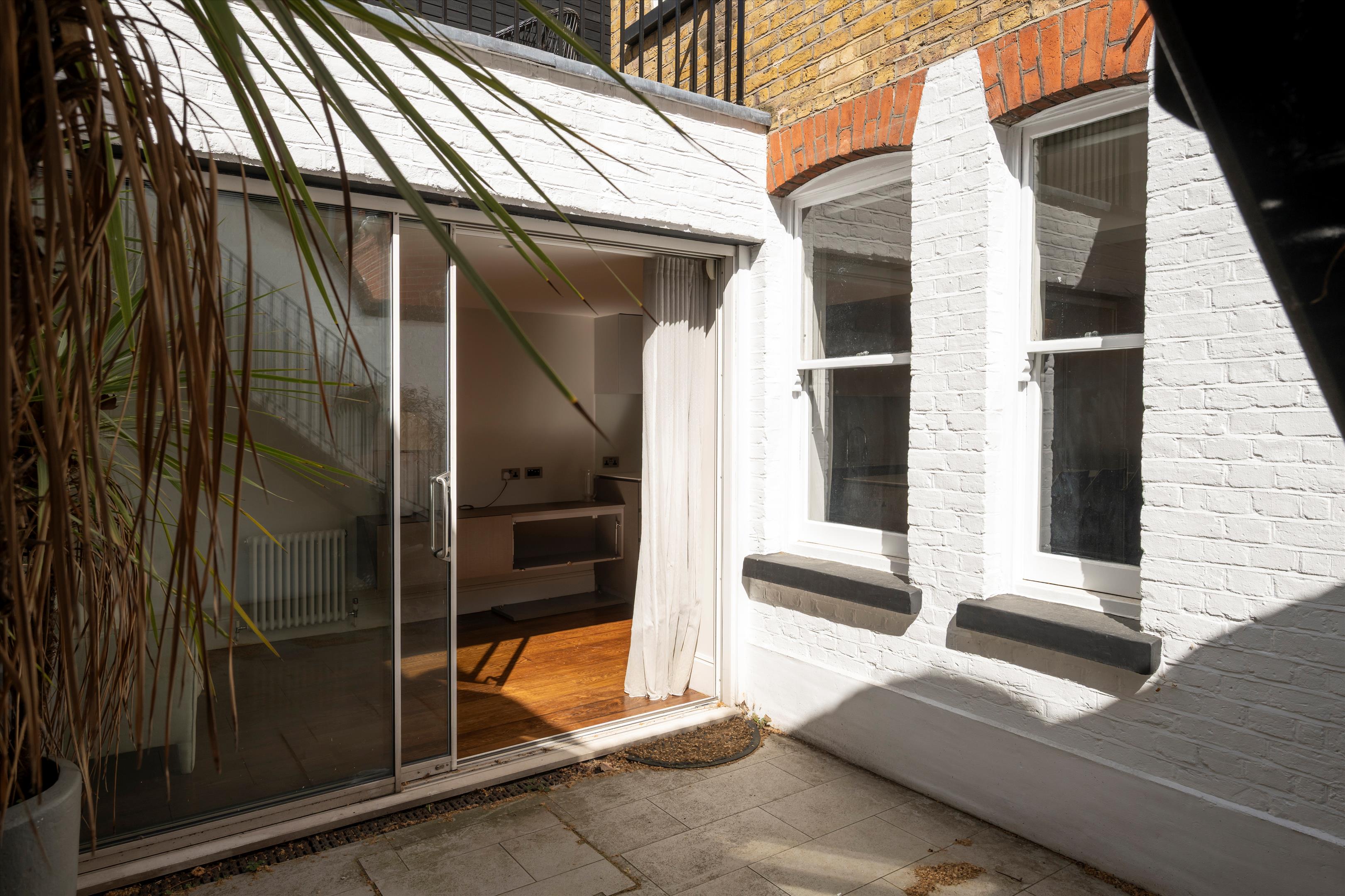 63 Cadogan Gardens, Knightsbridge, London SW3