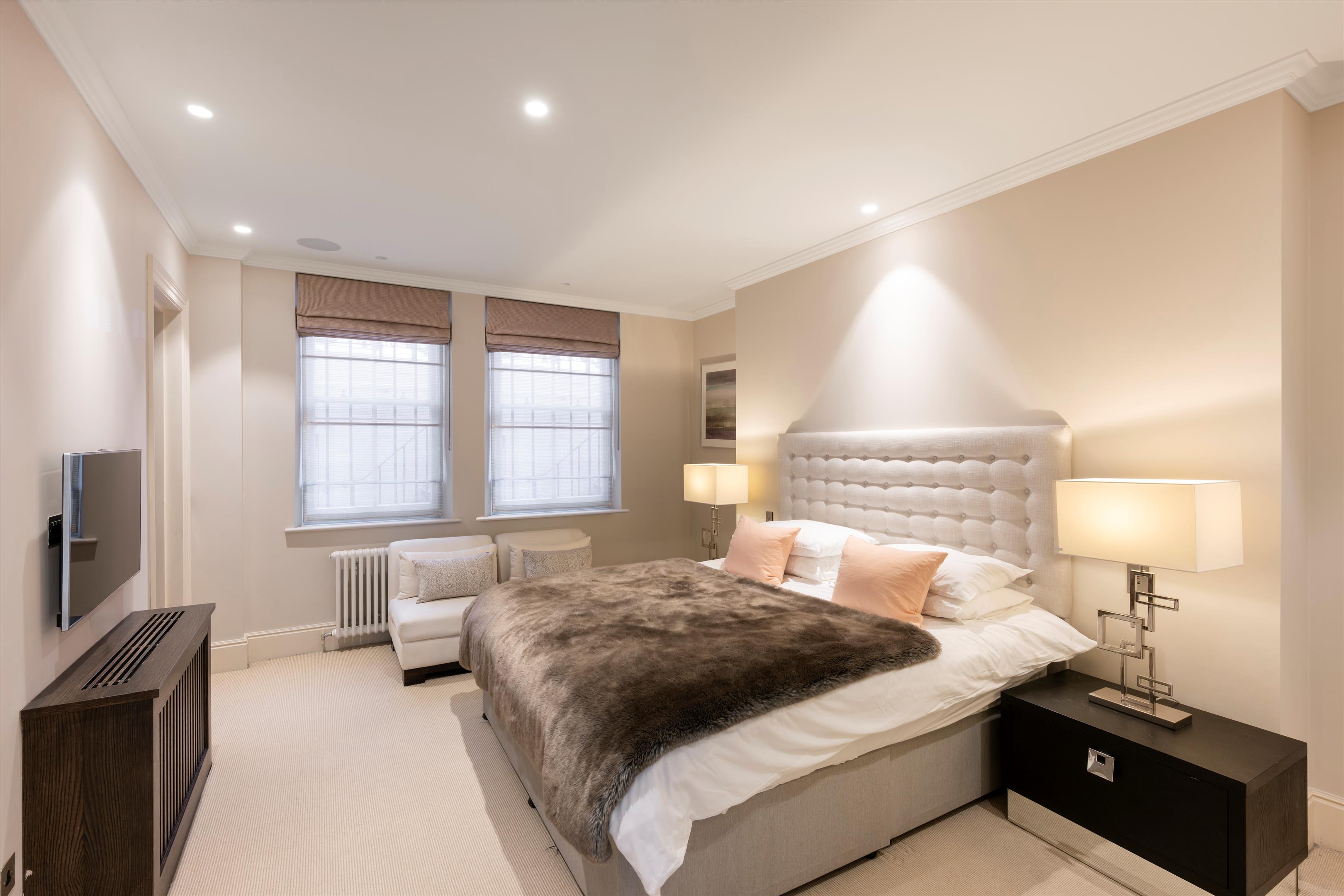 63 Cadogan Gardens, Knightsbridge, London SW3