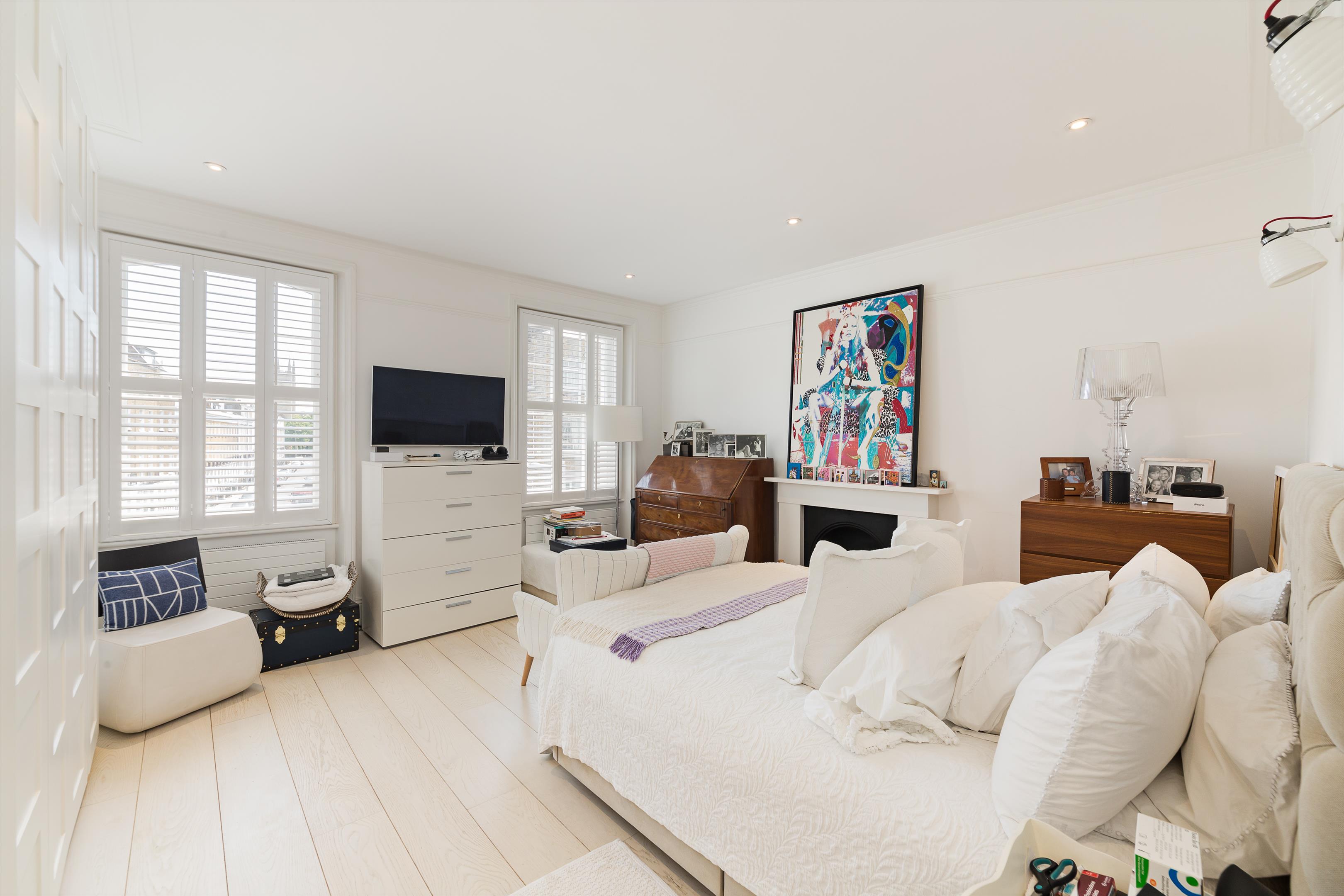 Sydney Mews, London SW3