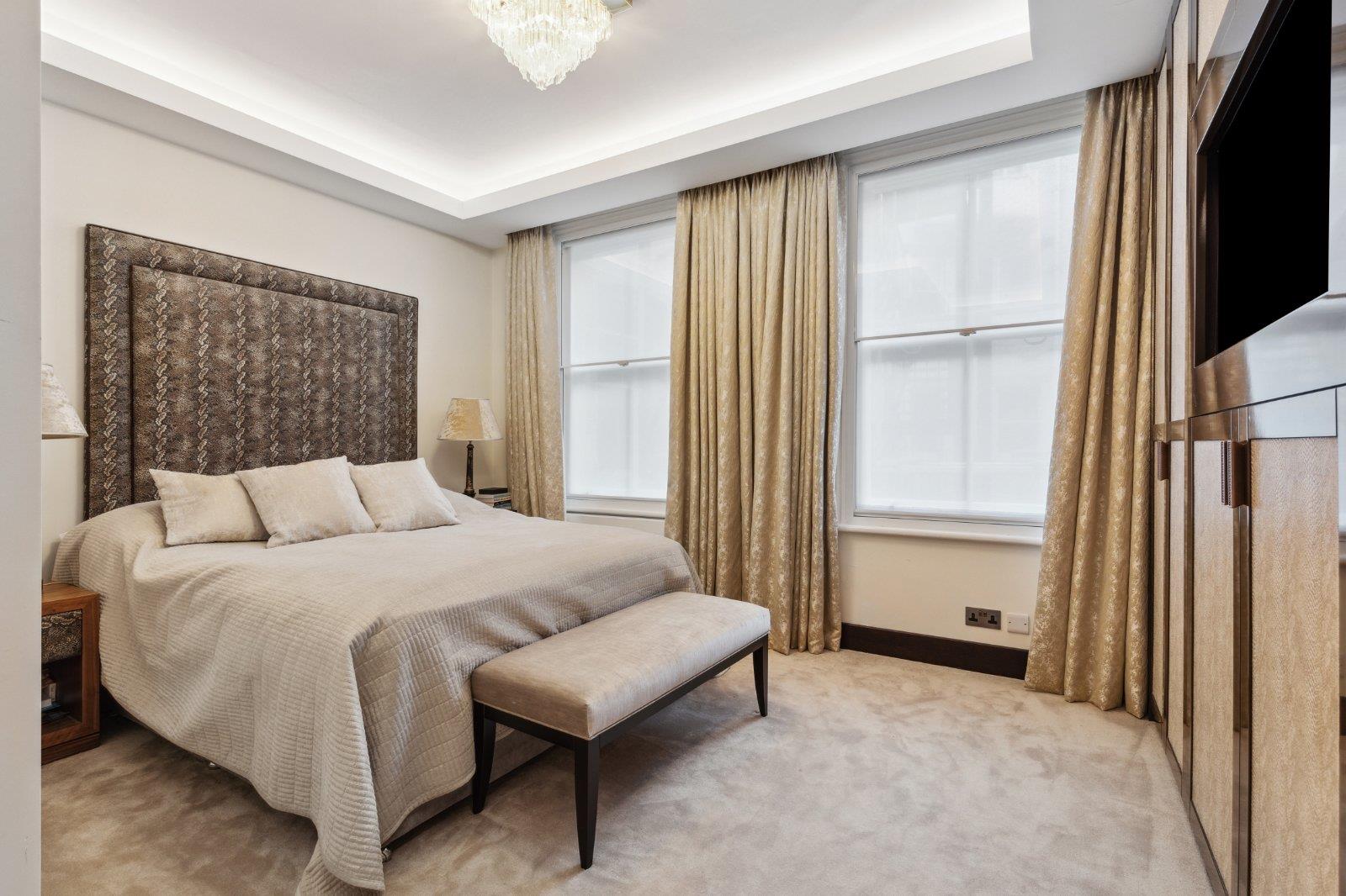 Knightsbridge, London SW1X