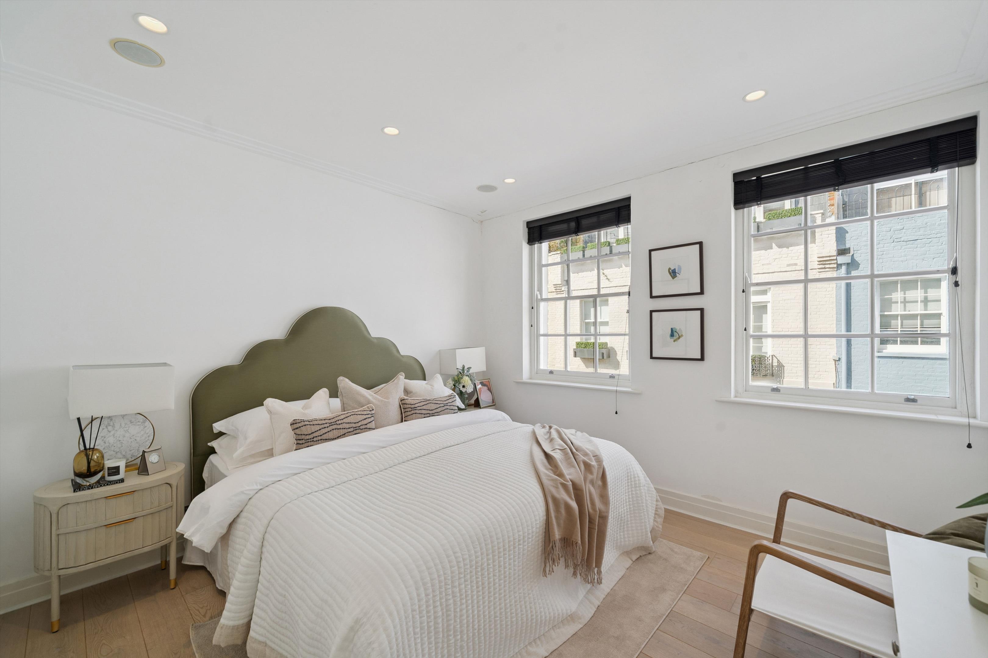 Princes Gate Mews, Knightsbridge, London SW7