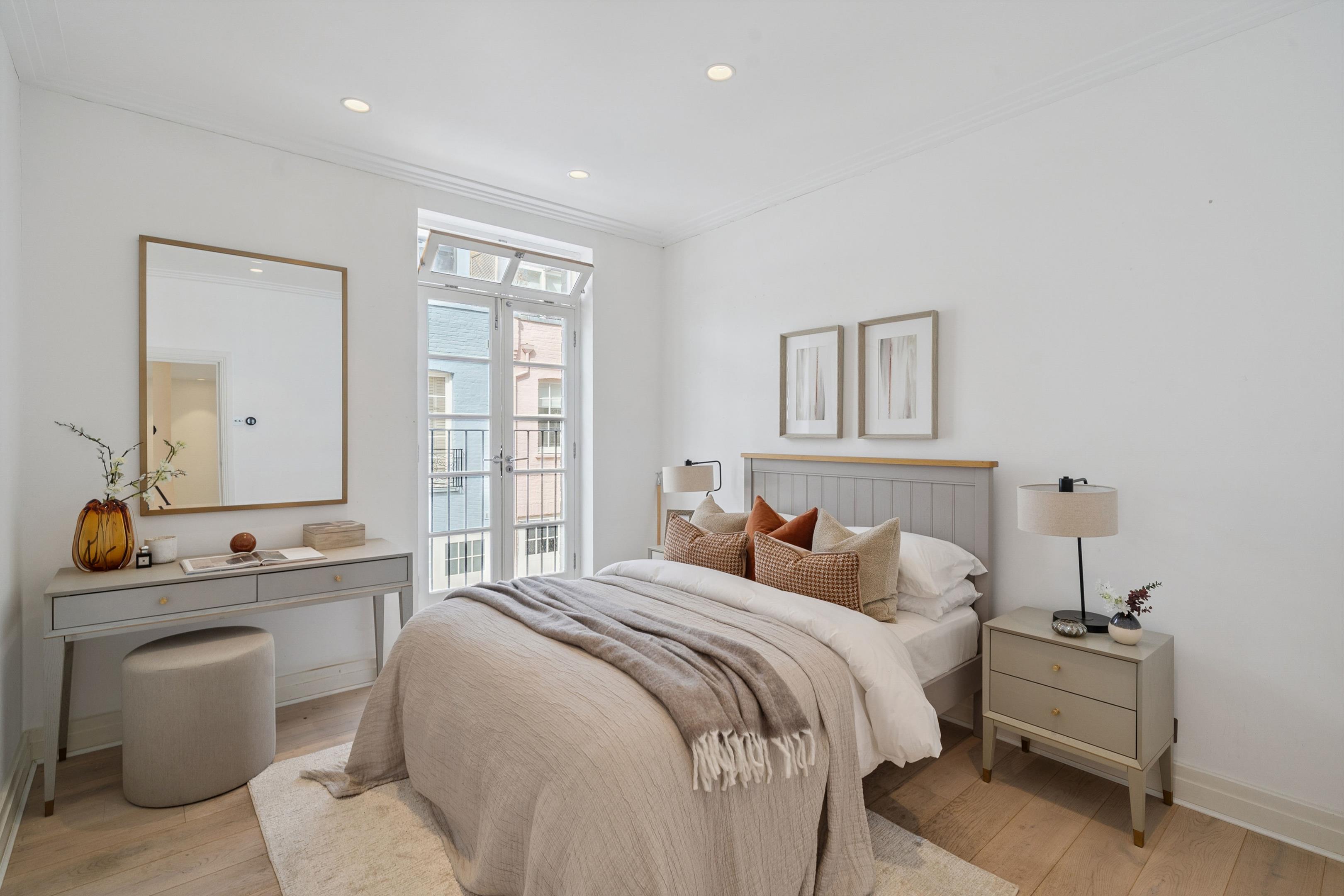 Princes Gate Mews, Knightsbridge, London SW7