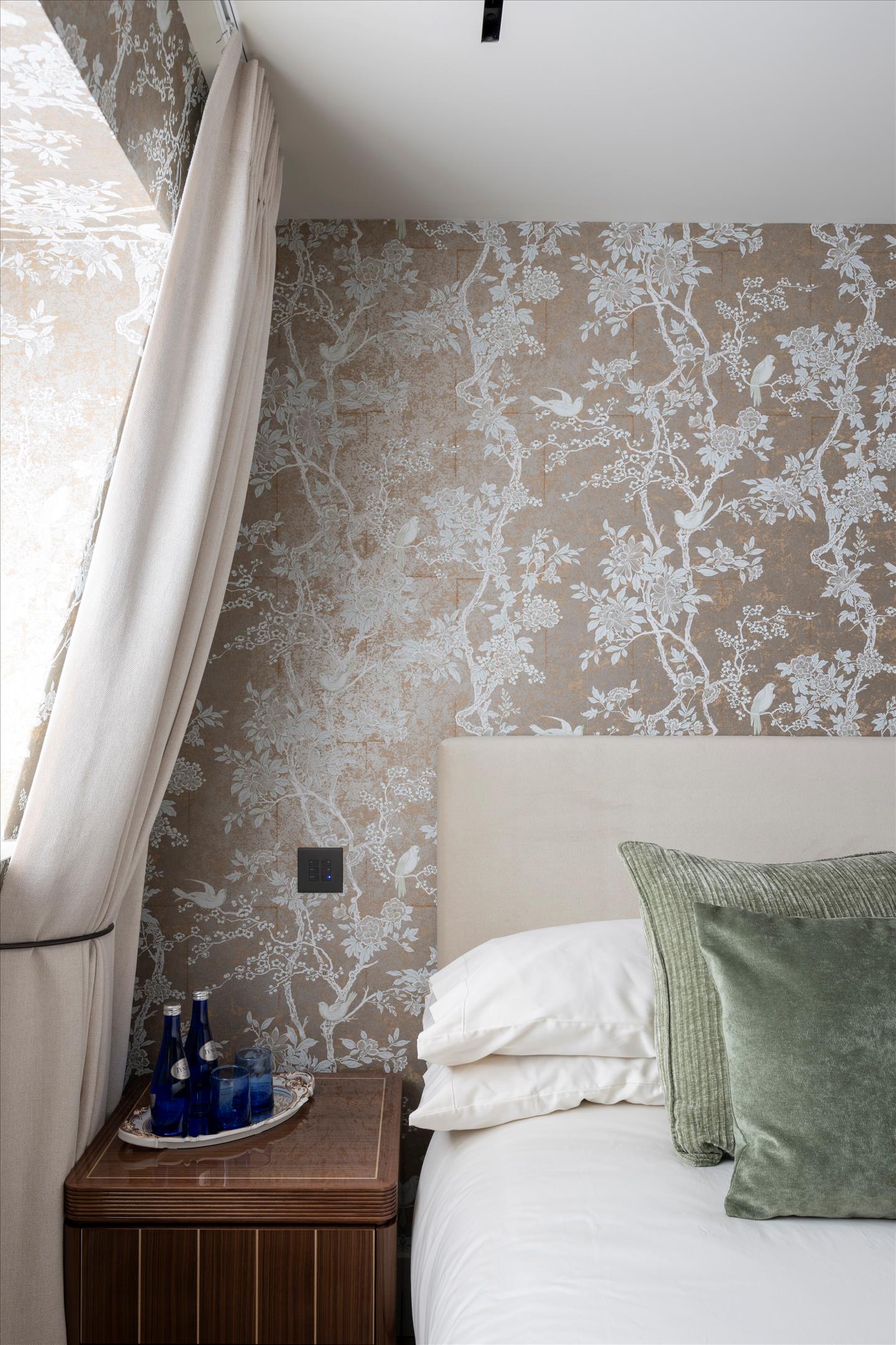 Lancelot Place, Knightsbridge, London SW7