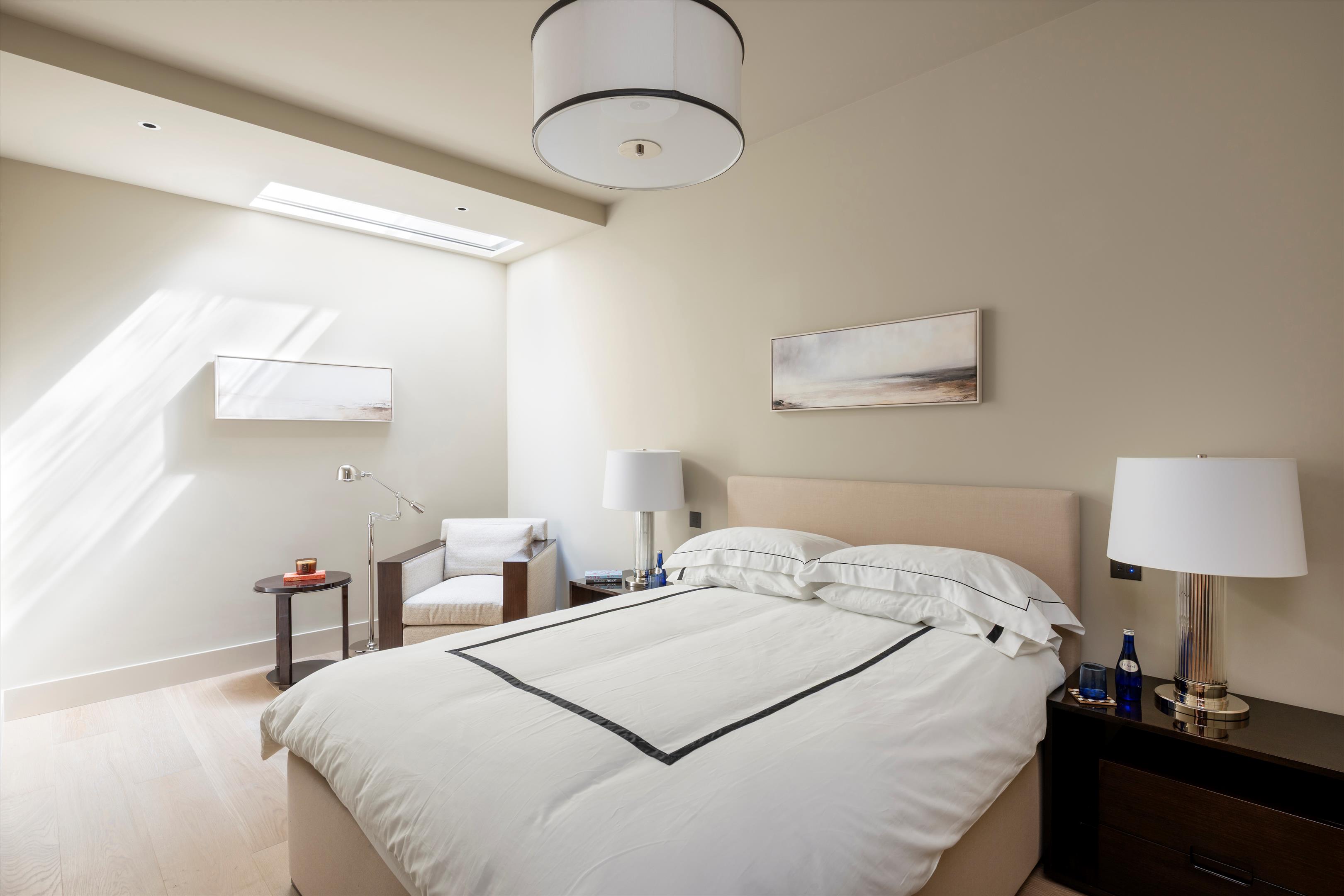 Lancelot Place, Knightsbridge, London SW7