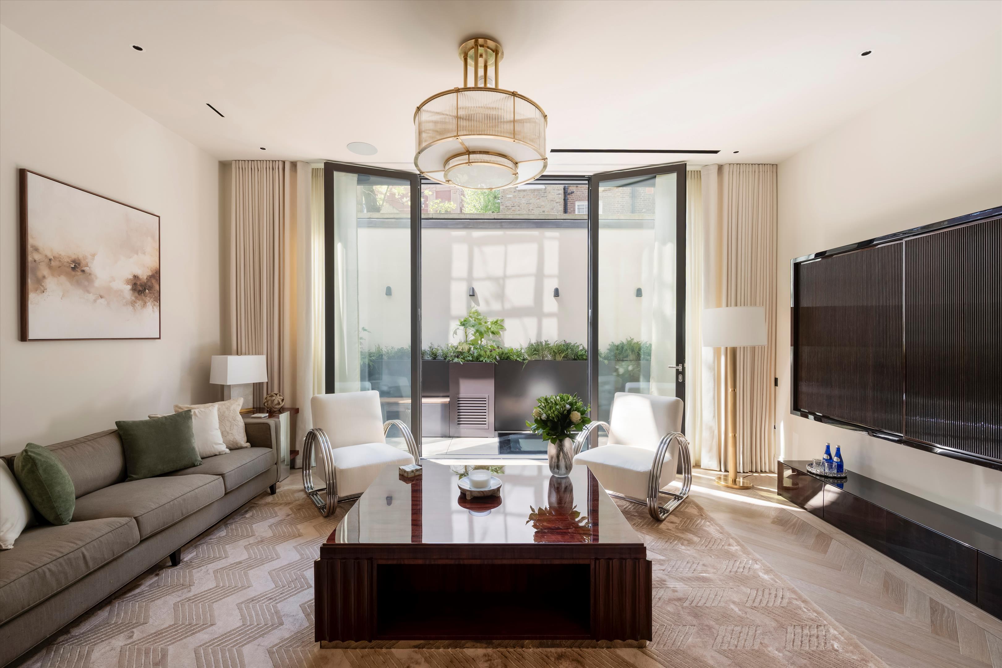 Lancelot Place, Knightsbridge, London SW7