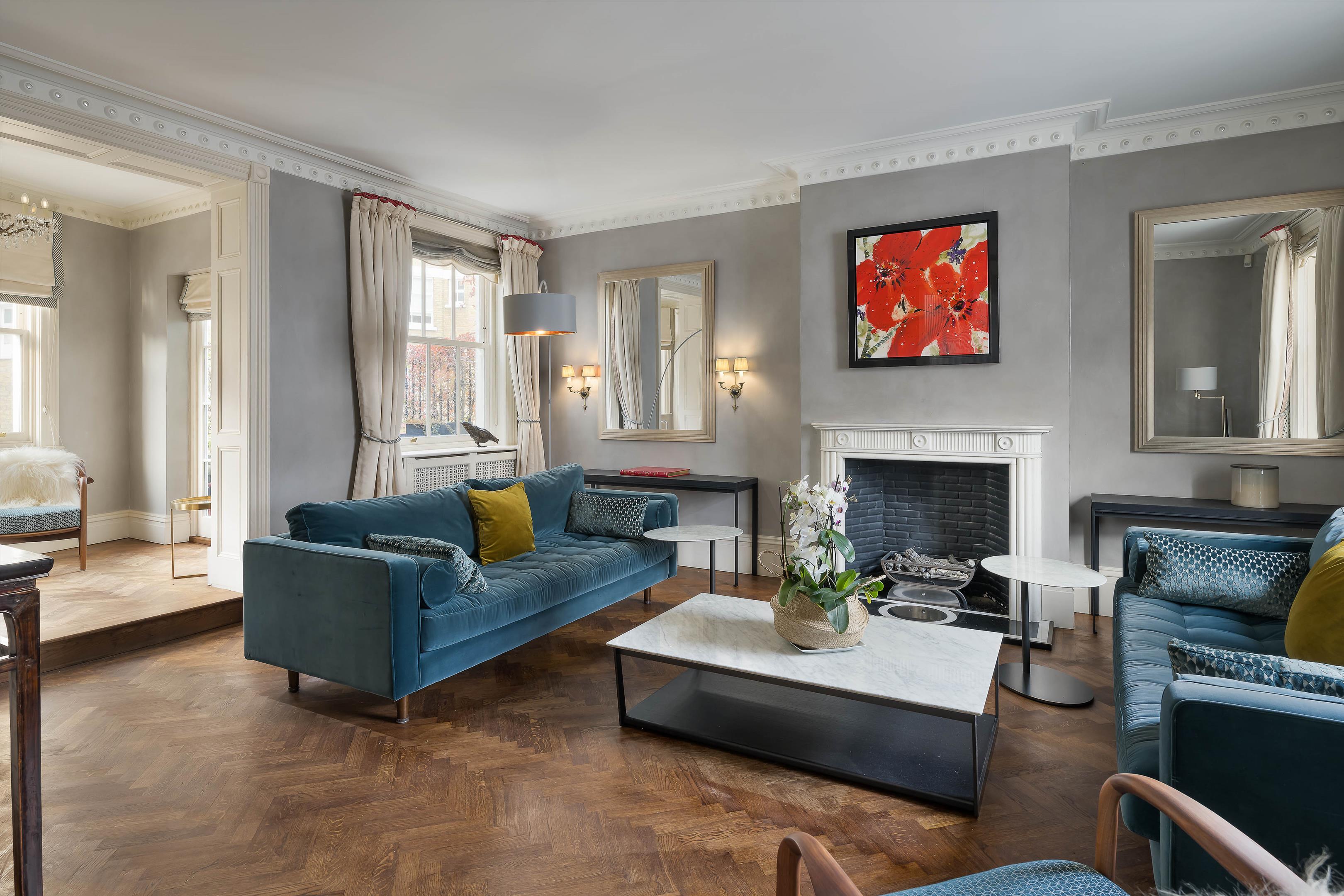 First Street, Chelsea, London SW3