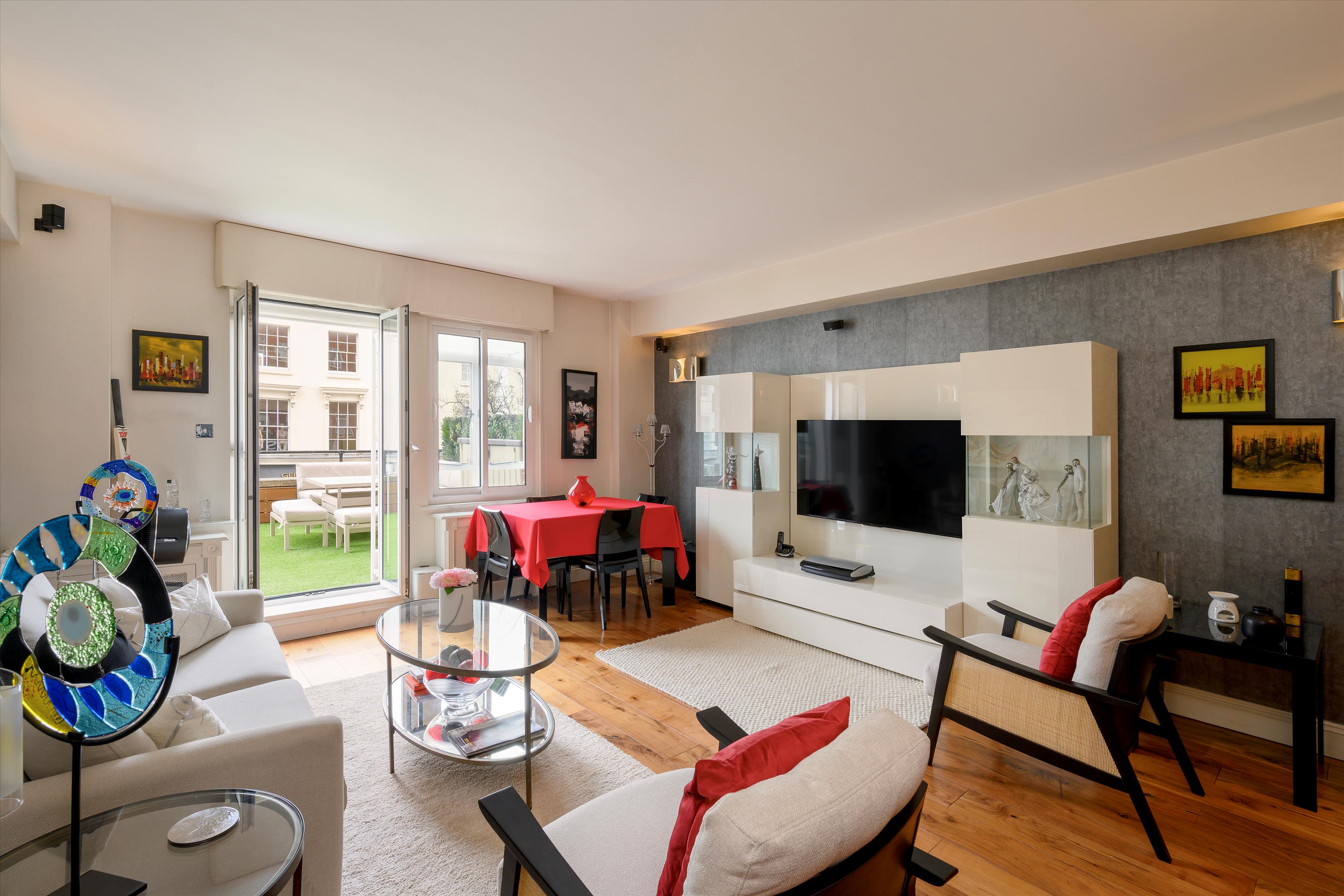 Whitelands House, Cheltenham Terrace, London SW3
