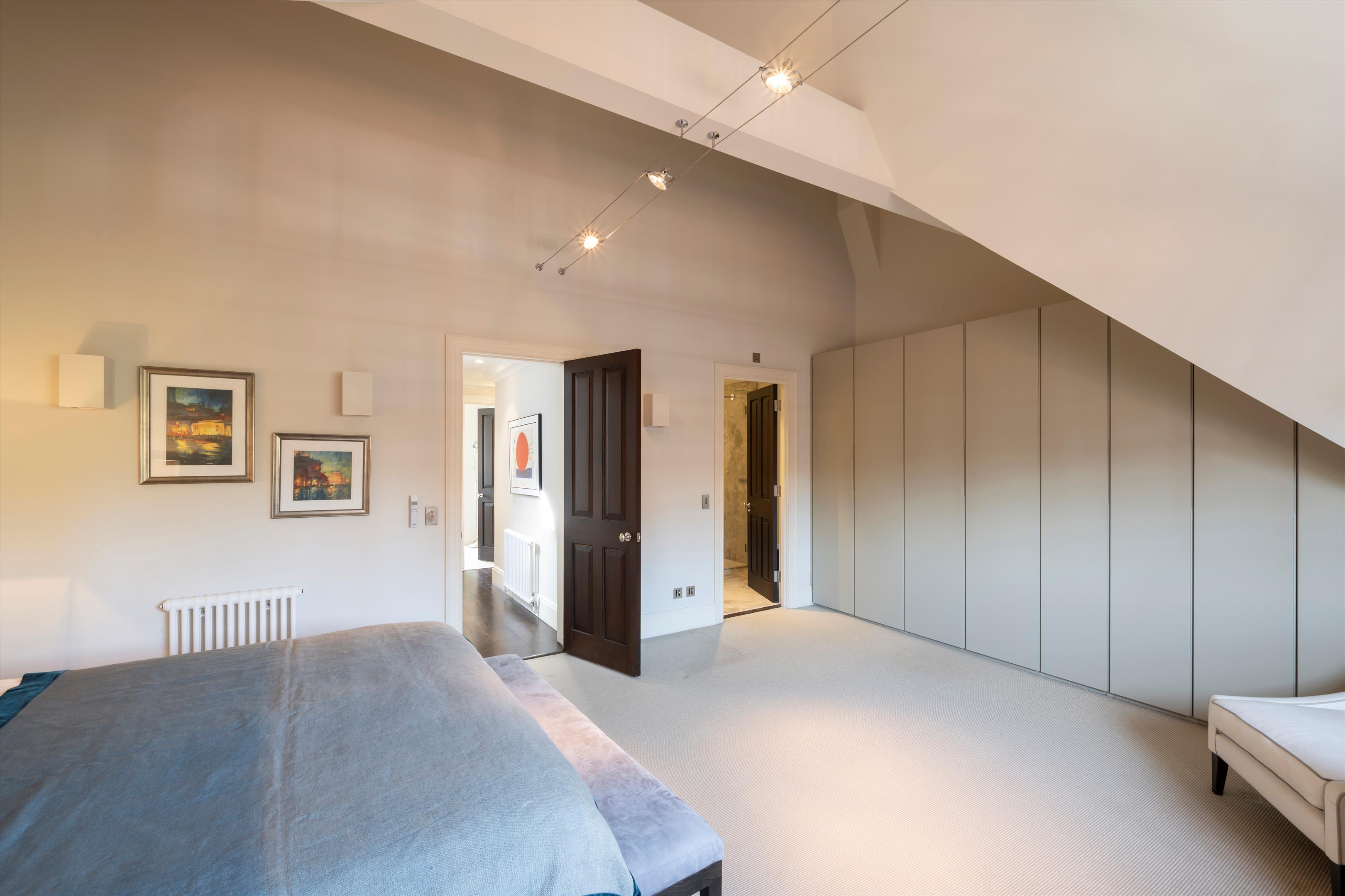 63 Cadogan Gardens, Knightsbridge, London SW3