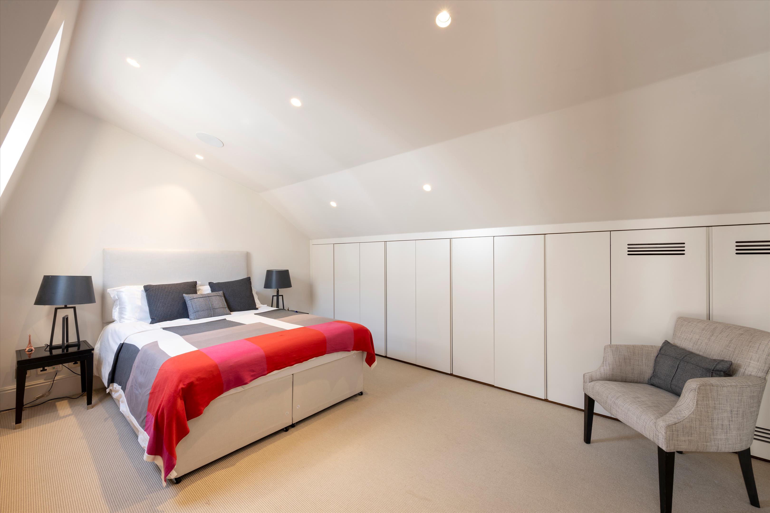63 Cadogan Gardens, Knightsbridge, London SW3