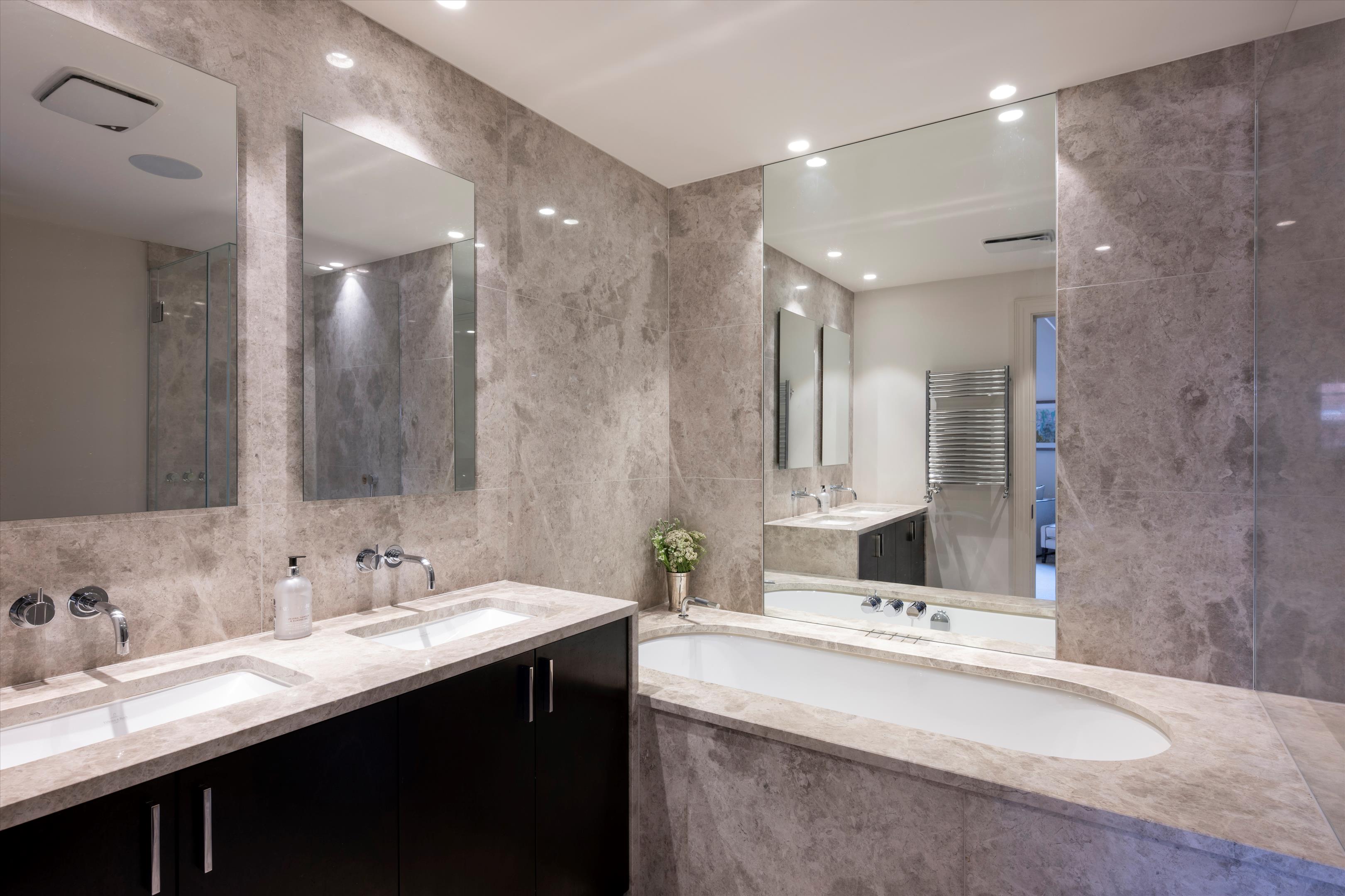 63 Cadogan Gardens, Knightsbridge, London SW3