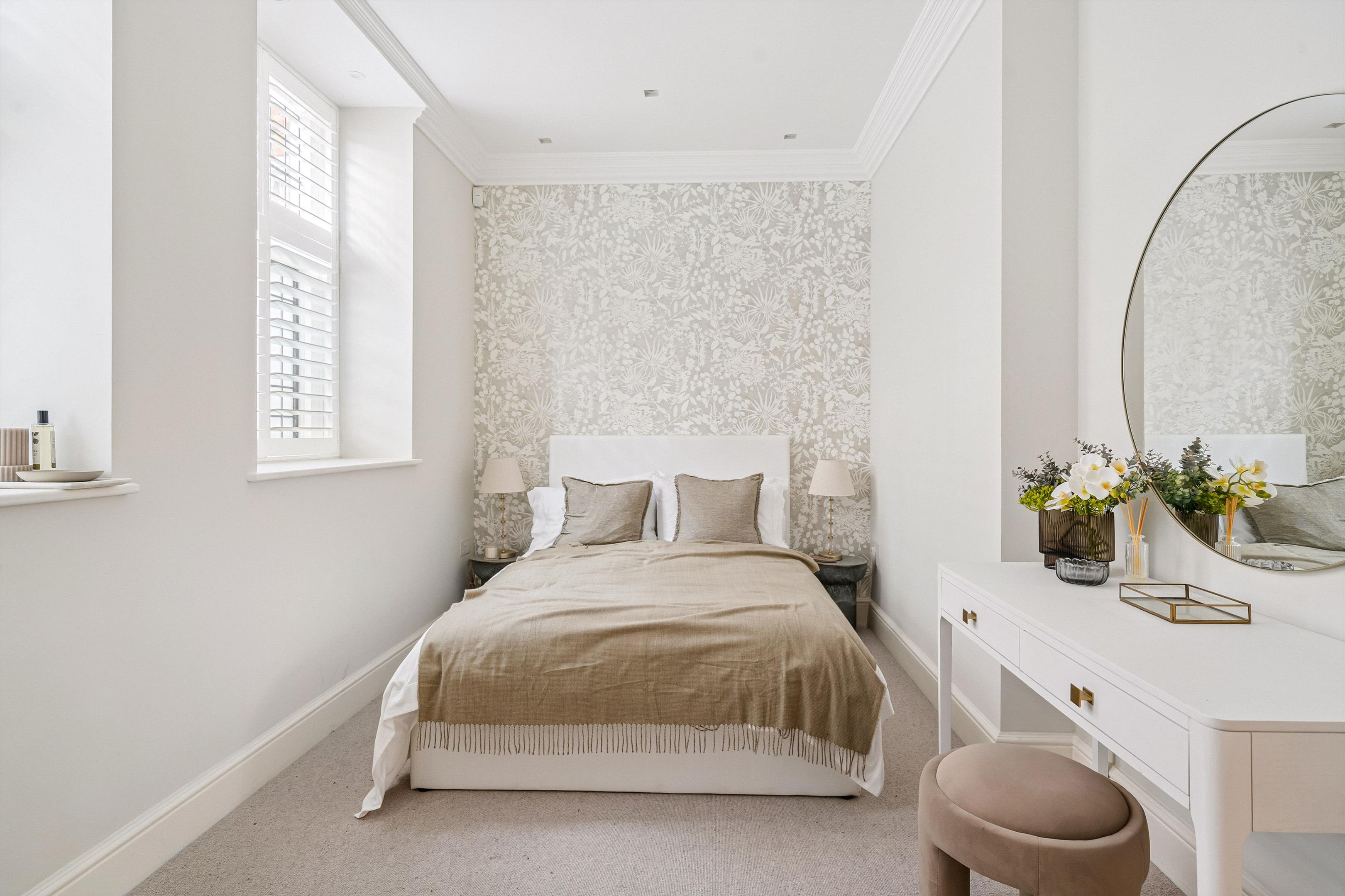 Cadogan Square, London SW1X