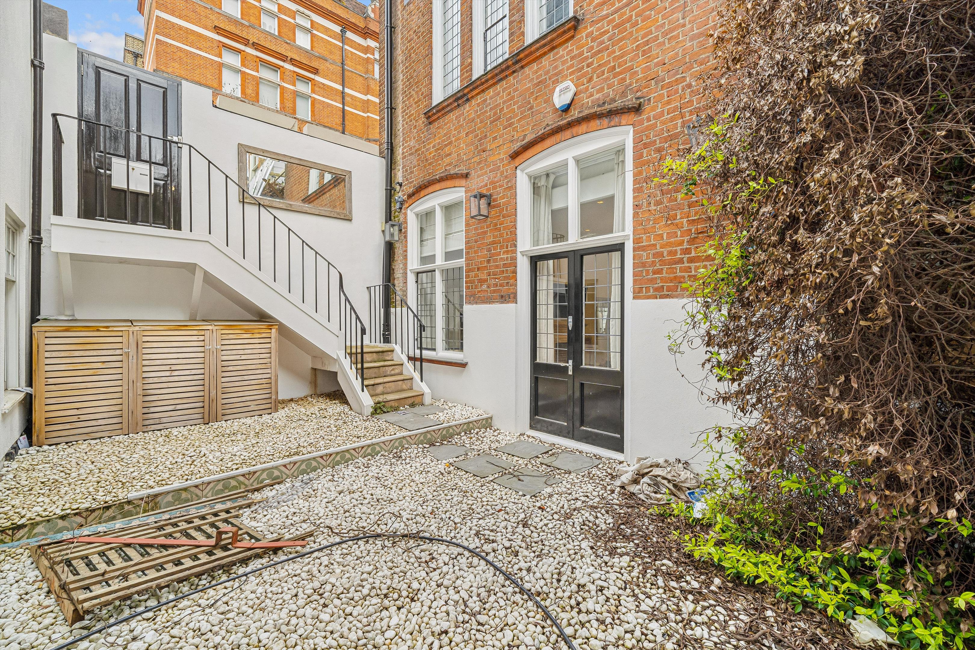 Cadogan Square, London SW1X