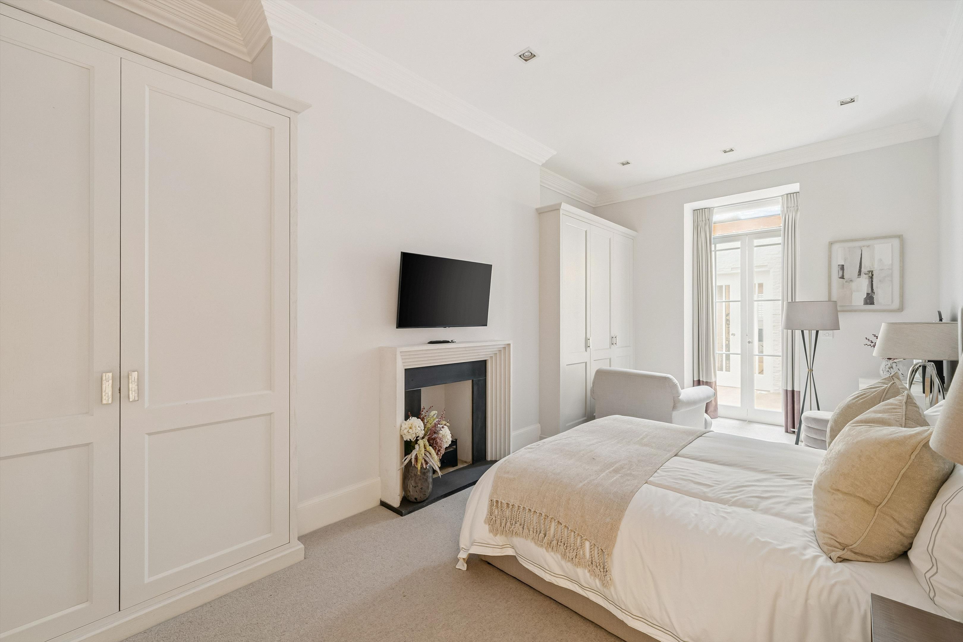 Cadogan Square, London SW1X