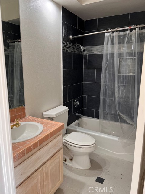 21016 Mendenhall CT, TOPANGA