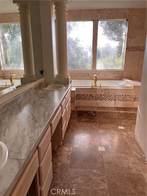 21016 Mendenhall CT, TOPANGA