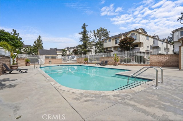 11150 Glenoaks BLVD Unit: 18