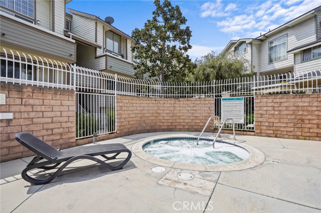 11150 Glenoaks BLVD Unit: 18