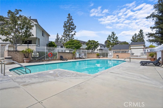 11150 Glenoaks BLVD Unit: 18