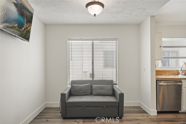 11150 Glenoaks BLVD Unit: 18