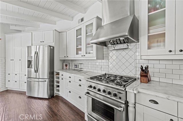 11408 Decente CT, Studio City 