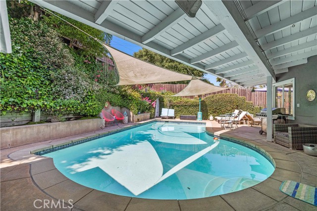 11408 Decente CT, Studio City 
