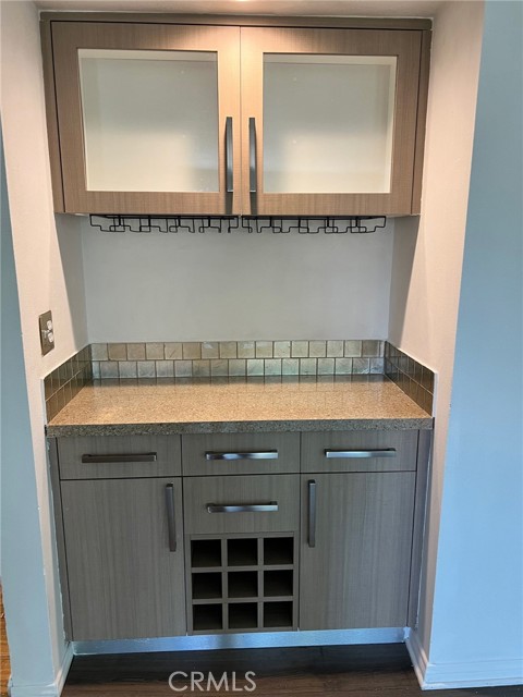 4415 Saugus AVE Unit: 201
