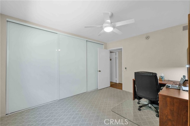 5400 Lindley AVE Unit: 117