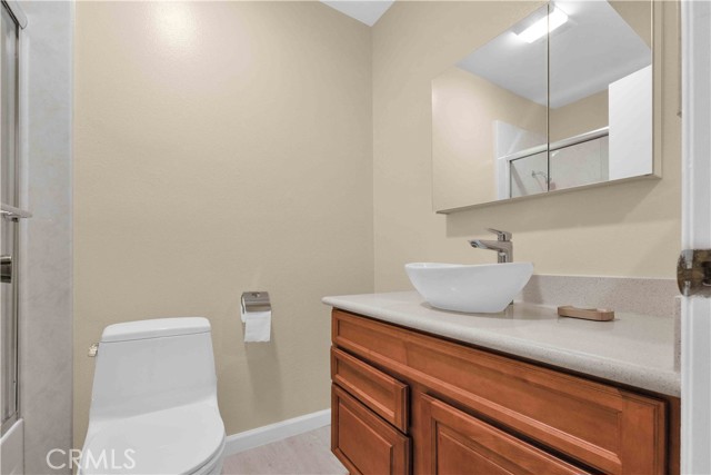 5400 Lindley AVE Unit: 117