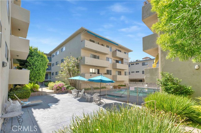 5400 Lindley AVE Unit: 117