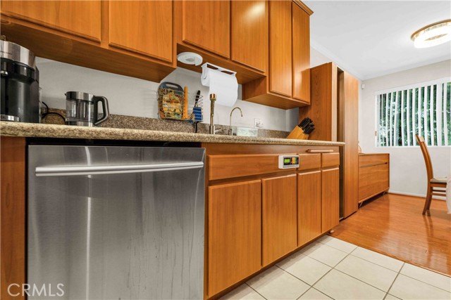 5400 Lindley AVE Unit: 117