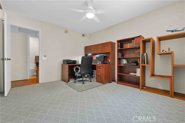 5400 Lindley AVE Unit: 117