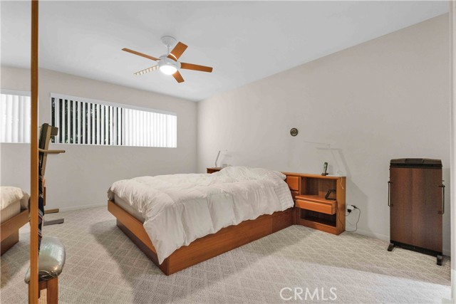 5400 Lindley AVE Unit: 117