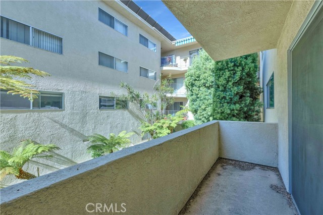 5400 Lindley AVE Unit: 117