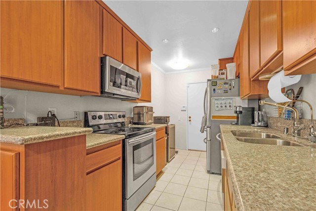 5400 Lindley AVE Unit: 117