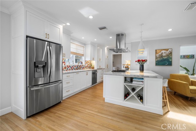 16600 Gilmore ST, LAKE BALBOA