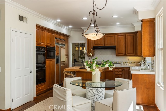 5985 Vista De La Luz