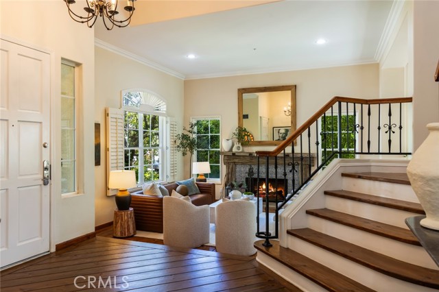 5985 Vista De La Luz