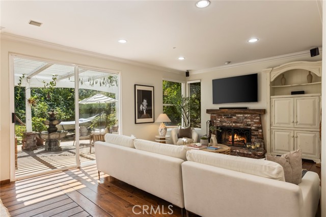 5985 Vista De La Luz