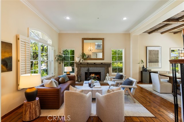 5985 Vista De La Luz