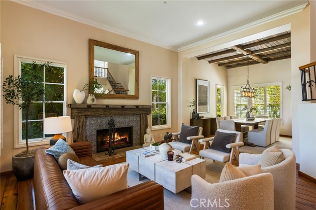 5985 Vista De La Luz