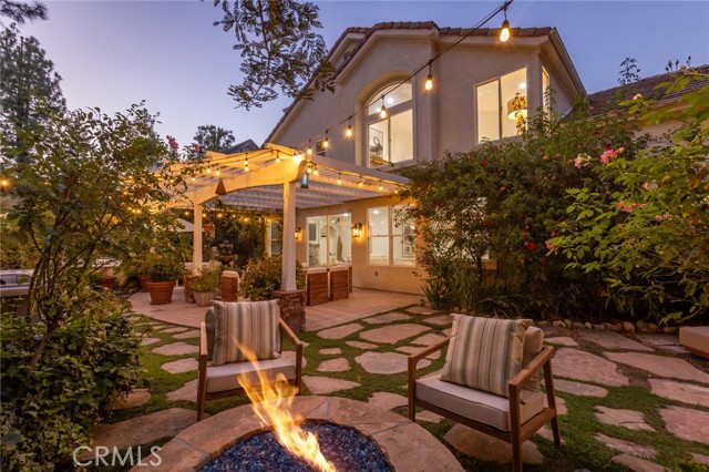 5985 Vista De La Luz