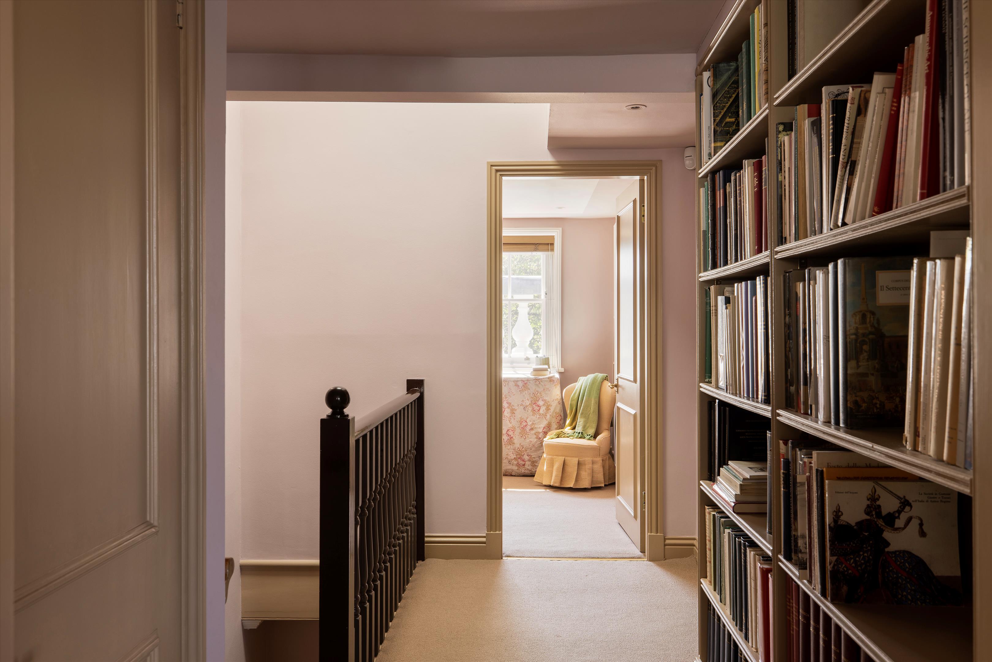 Onslow Gardens, South Kensington SW7