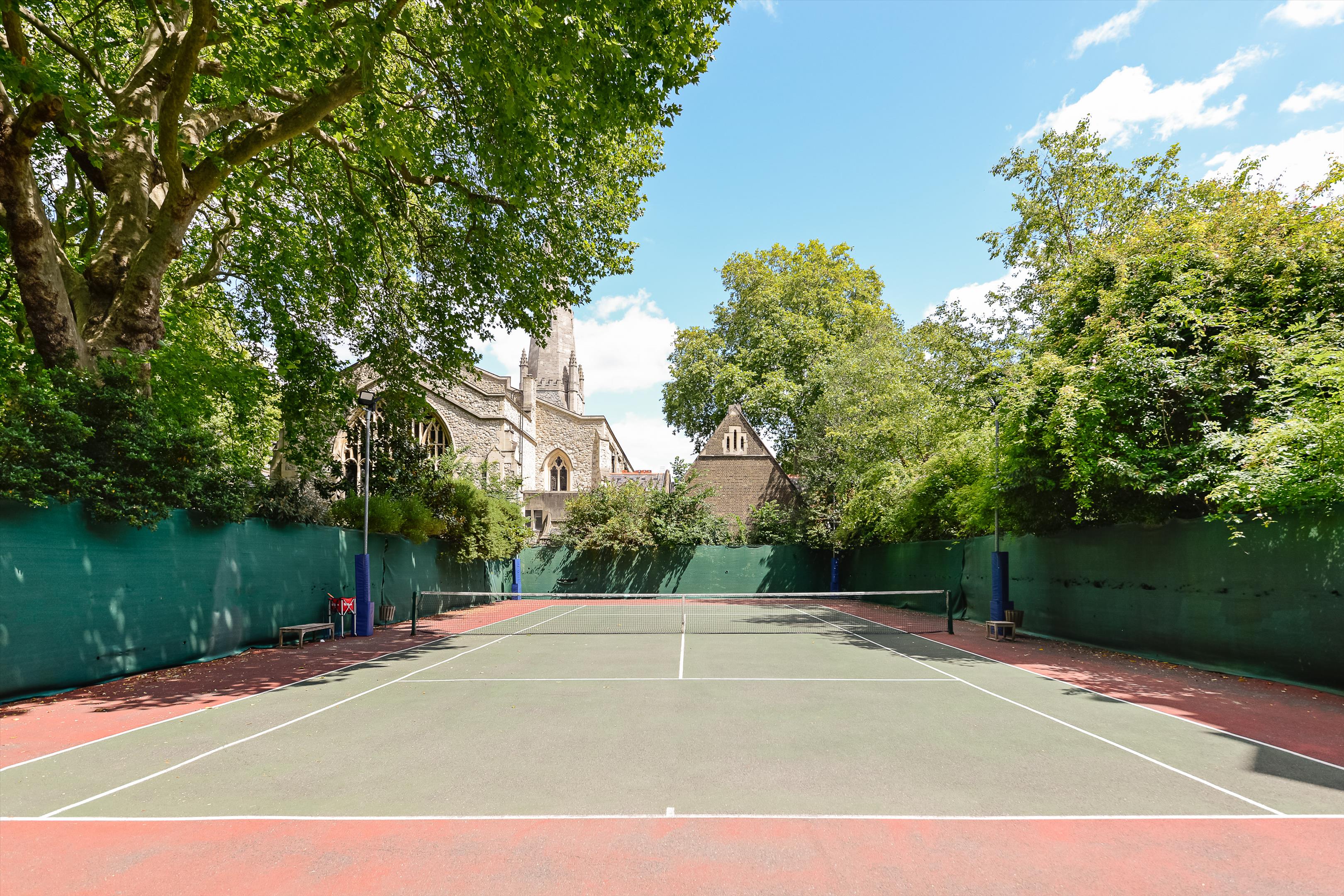 Onslow Gardens, South Kensington SW7