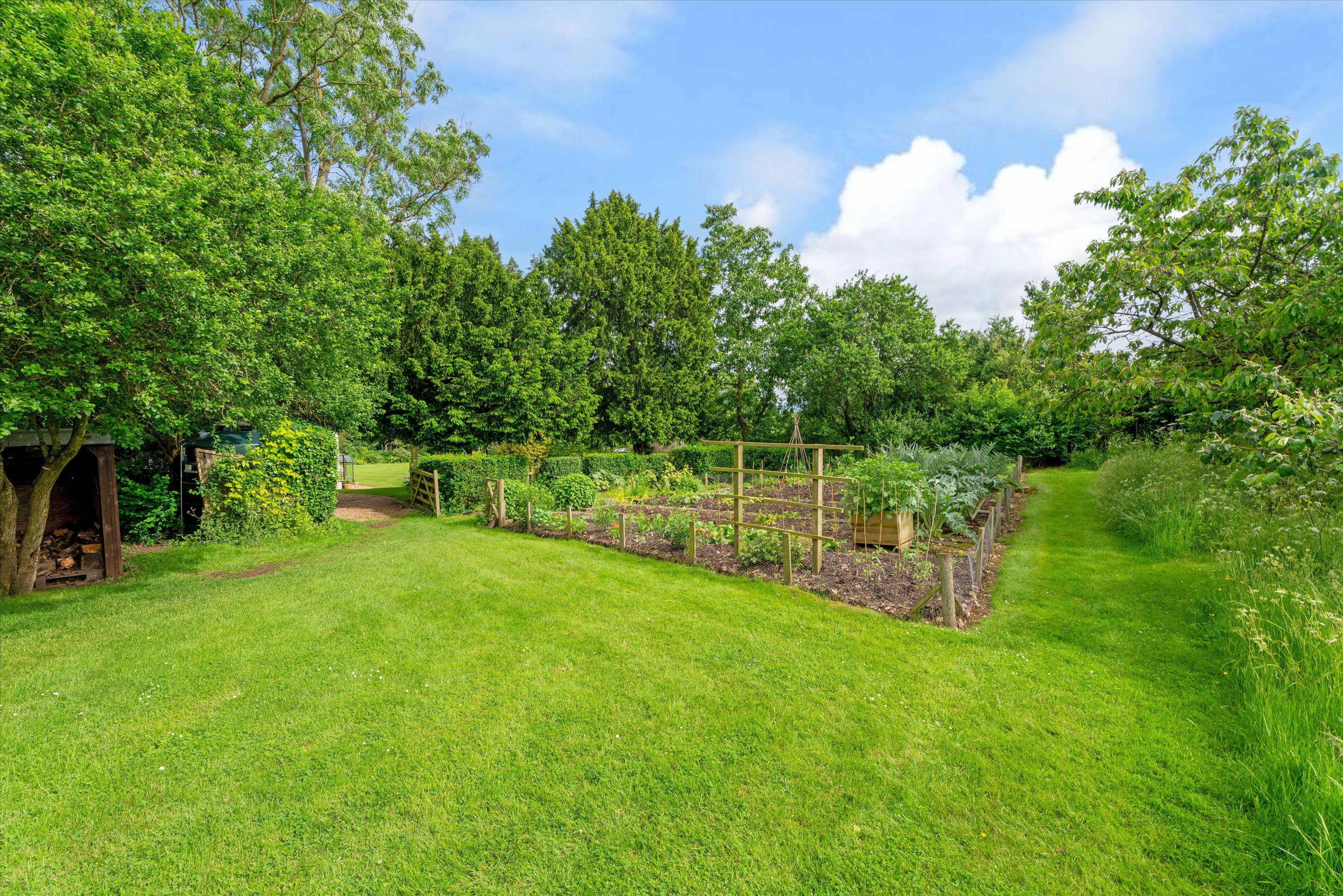 Broughton Green, Hanbury, Worcestershire, WR9