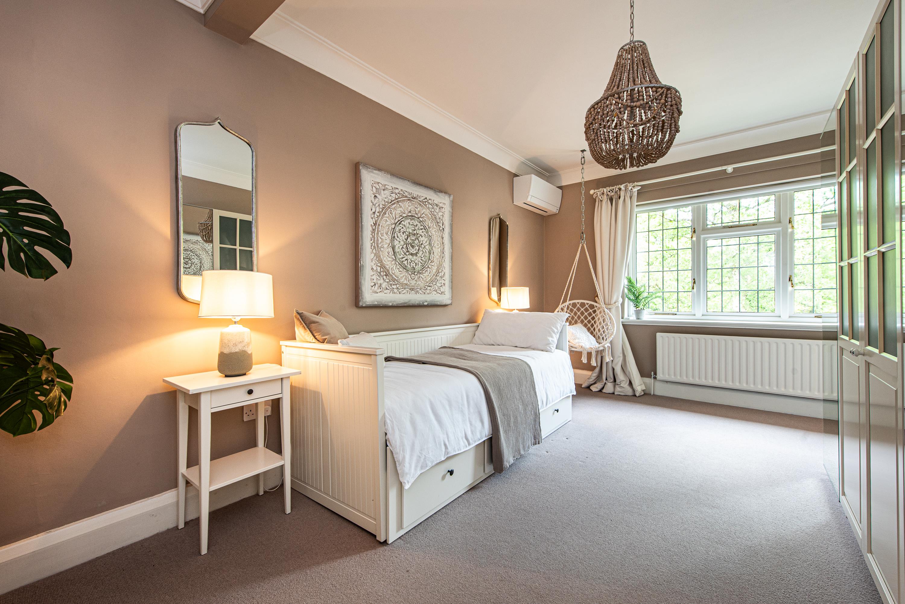 Cryfield Grange Road, Coventry, West Midlands CV4