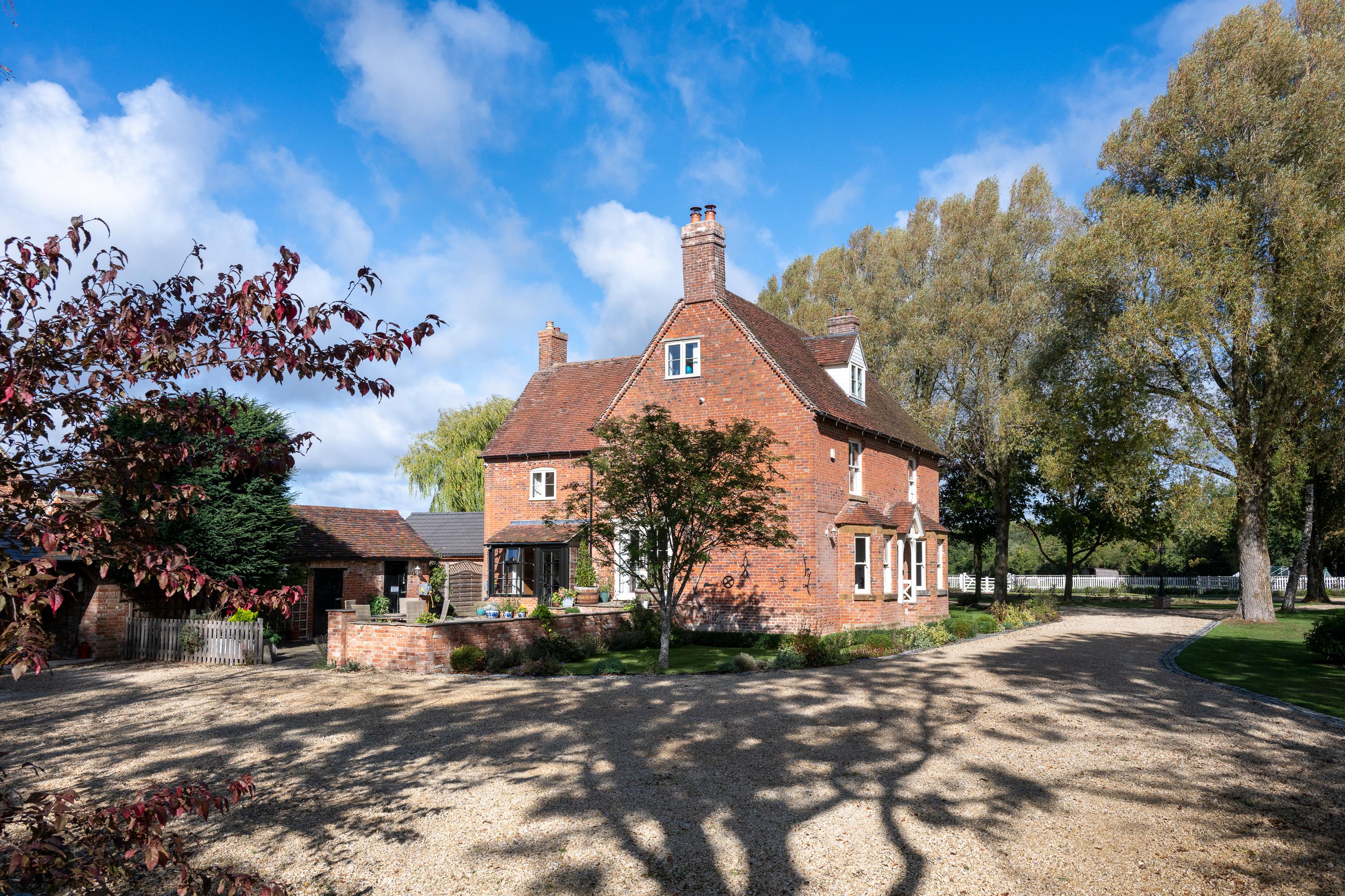Old School Lane, Lighthorne, Warwick, Warwickshire, CV35