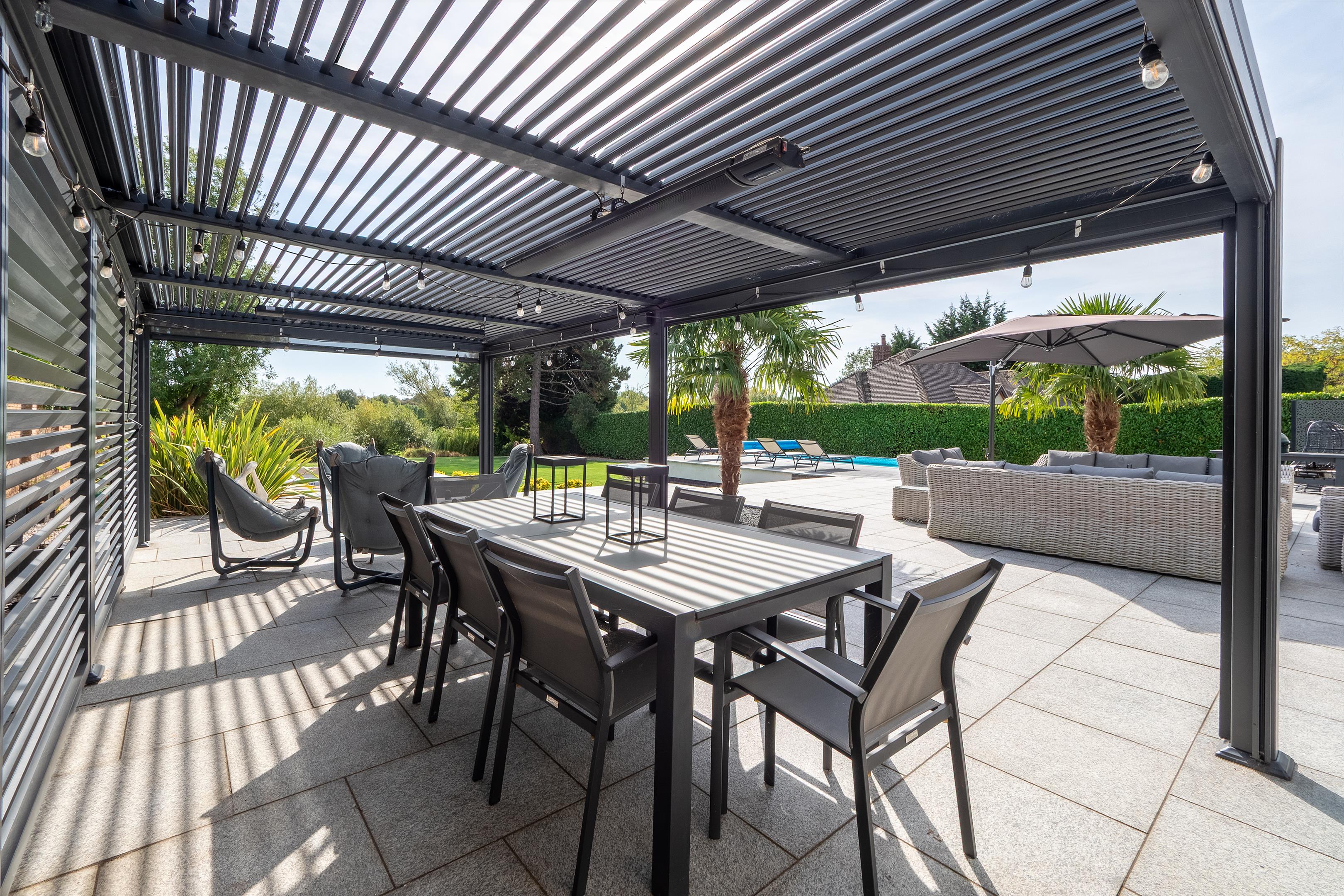 Avonbank Drive, Stratford-upon-Avon, Warwickshire, CV37