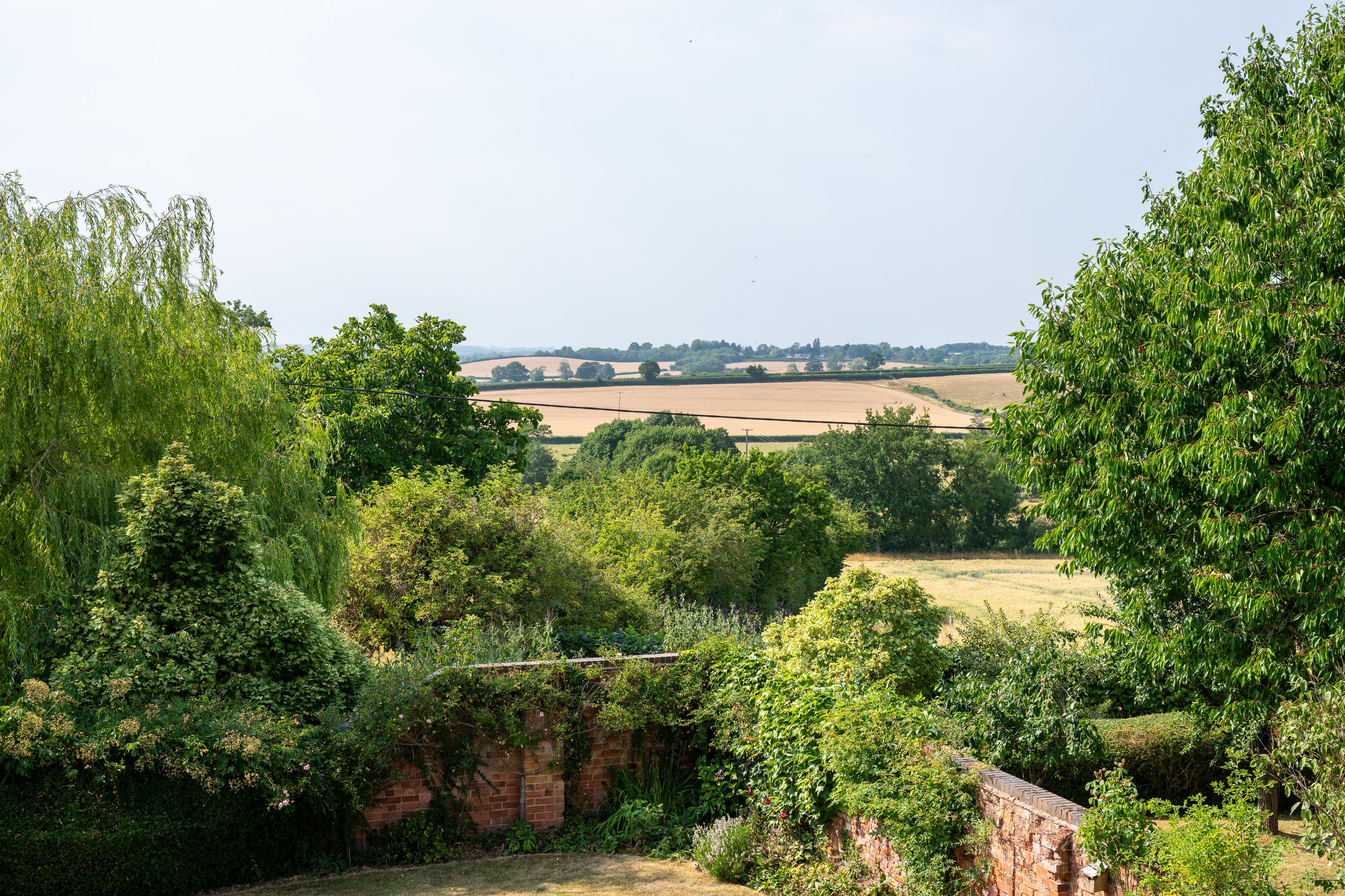 Pettiford Lane, Wootton Wawen, Henley-in-Arden, Warwickshire, B95